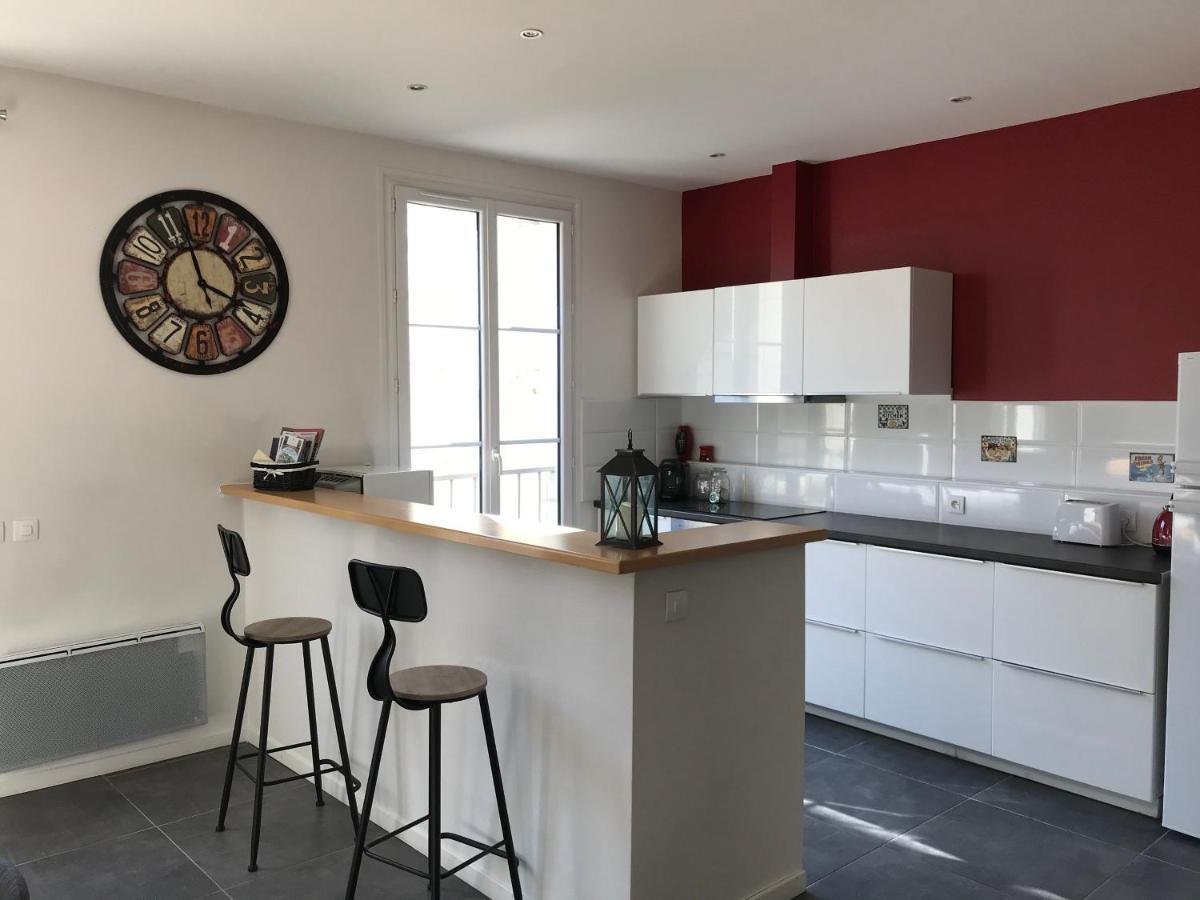 Jolie Maison Tuffeau Centre De Saumur Avec Local Velos 쏘뮤흐 외부 사진