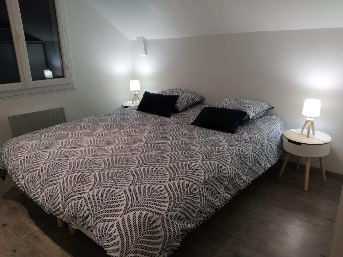 Jolie Maison Tuffeau Centre De Saumur Avec Local Velos 쏘뮤흐 외부 사진